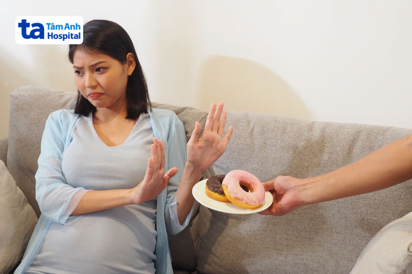 hạn chế ăn nhiều đồ ngọt