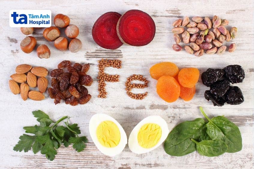 tăng cường bổ sung thực phẩm chứa nhiều sắt