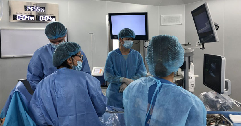 Lần đầu tiên phẫu thuật thành công ca truyền máu tam thai ở VN