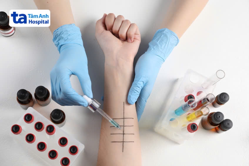 giới thiệu khoa miễn dịch lâm sàng
