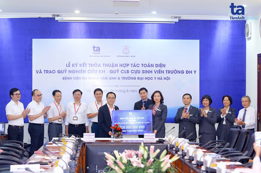Việc tài trợ cho quỹ nghiên cứu khoa học cho thấy quyết tâm của BVĐK Tâm Anh, Hà Nội trong việc đầu tư vào tương lai của nền phát triển y học nước nhà