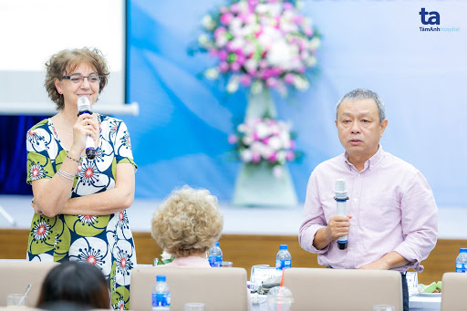 Cải thiện chất lượng dịch vụ là vấn đề quan trọng đối với những bệnh viện định hướng phát triển bền vững. Cải thiện chất lượng dịch vụ là vấn đề quan trọng đối với những bệnh viện định hướng phát triển bền vững.