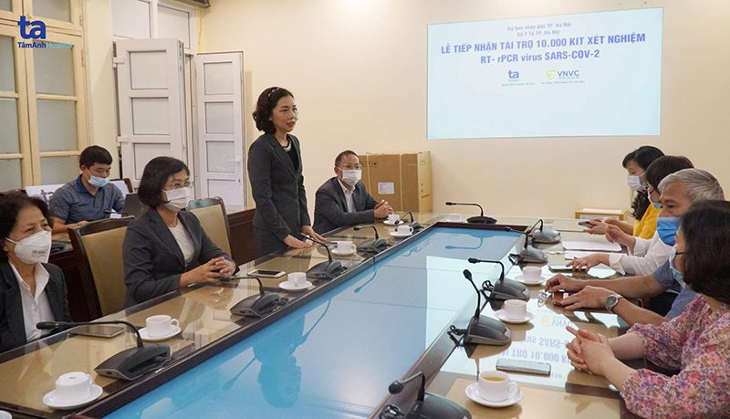 Buổi lễ tiếp nhận tài trợ thiết bị