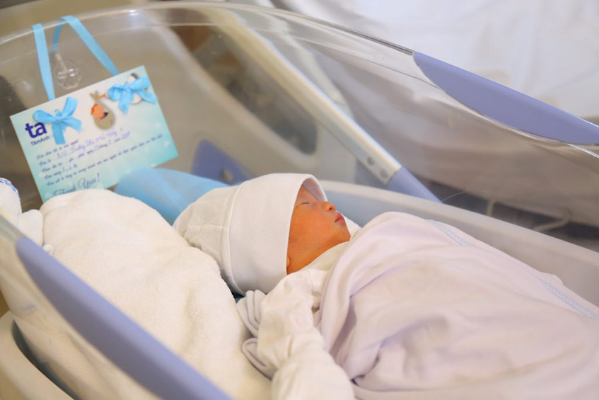Bé trai, con của sản phụ Trương Thị Hải Hằng sau khi IVF tại BVĐK Tâm Anh