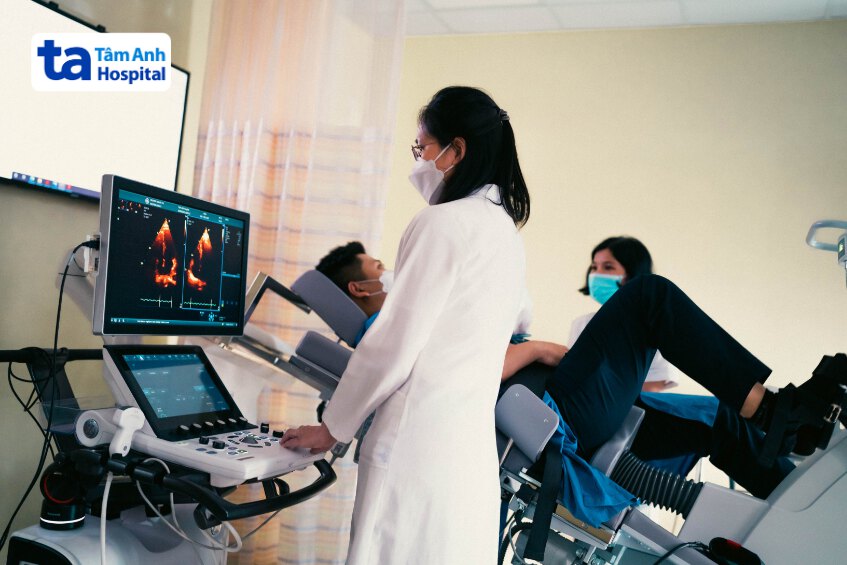 Hệ thống siêu âm gắng sức bằng xe đạp giúp theo dõi hoạt động điện của tim, hỗ trợ trong chẩn đoán bệnh tim mạch