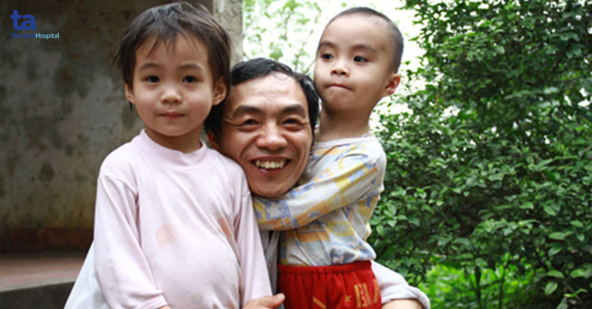 người cha có con