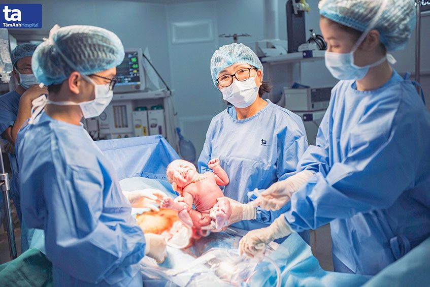 can thiệp bào thai