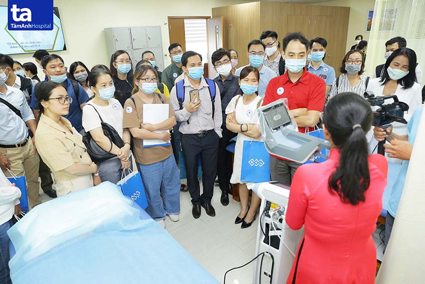 doan y te tham quan khoa chan thuong chinh hinh