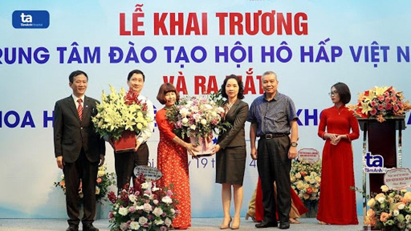 tặng hoa chúc mừng