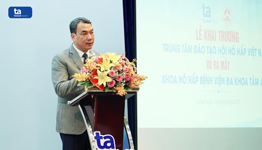TS Nguyễn Ngô Quang chia sẻ tại bệnh viện