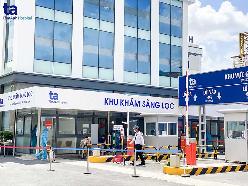 khu khám sàng lọc riêng cho bệnh nhân covid