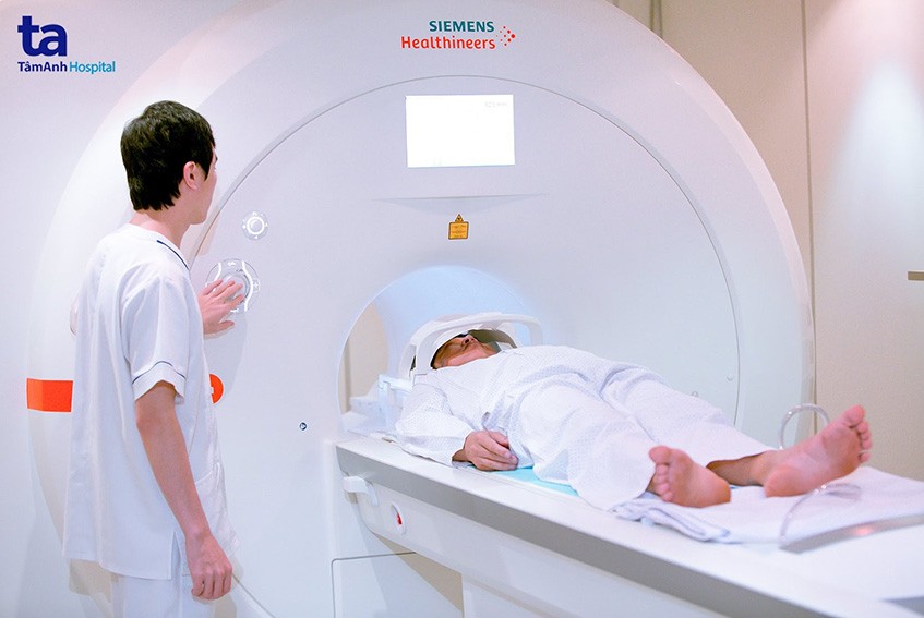 hình ảnh máy chụp cộng hưởng từ MRI.