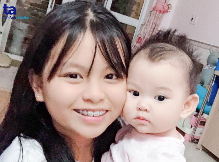 “Con gái quý như bình rượu mơ. Con gái bố mẹ là bình rượu mơ quý nhất!”