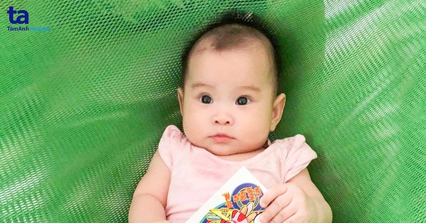 Mẹ niêm mạc mỏng hạnh phúc đón con sau 11 năm hiếm muộn