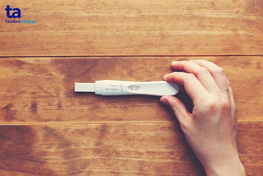 Một trong những khoảnh khắc hạnh phúc nhất đối với một người phụ nữ chính là khi biết được mình có thai. Tuy nhiên, khi thai nhi phát triển bên ngoài tử cung có thể khiến bạn cảm thấy lo lắng. Hãy xem những hình ảnh liên quan để có được hiểu biết rõ hơn về thai ngoài tử cung và quản lý tình trạng sức khỏe của bạn.