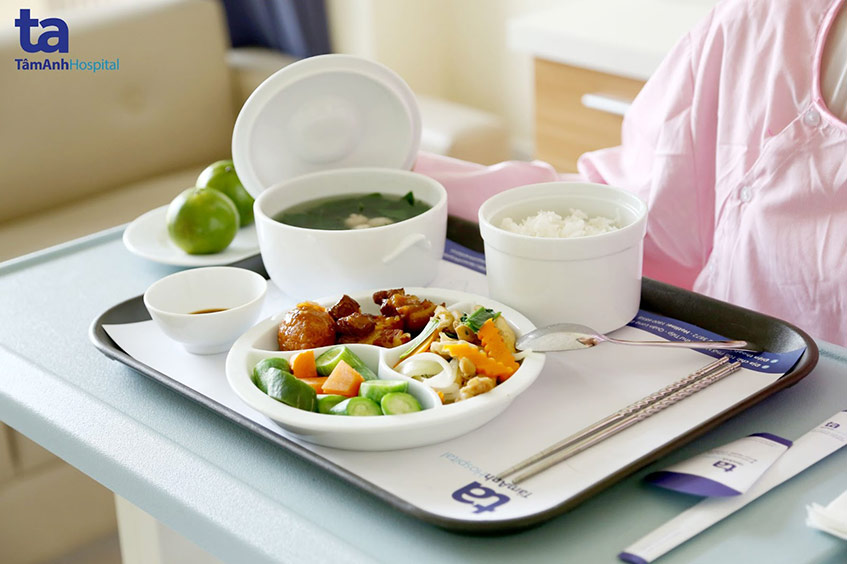 chế độ dinh dưỡng sau sinh