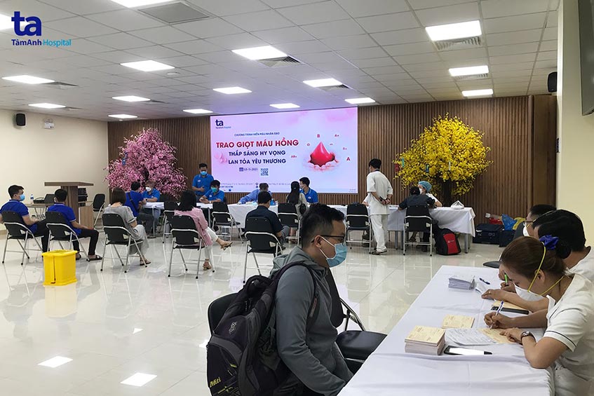 hiến máu tâm anh 