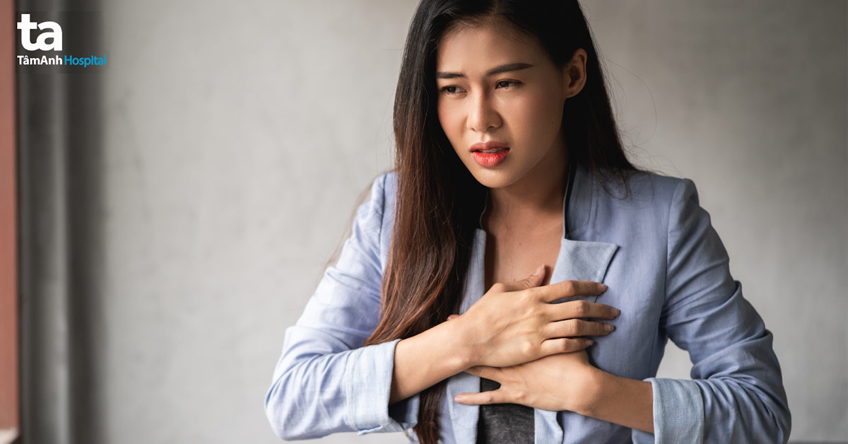 hở van 2 lá có mang thai được không