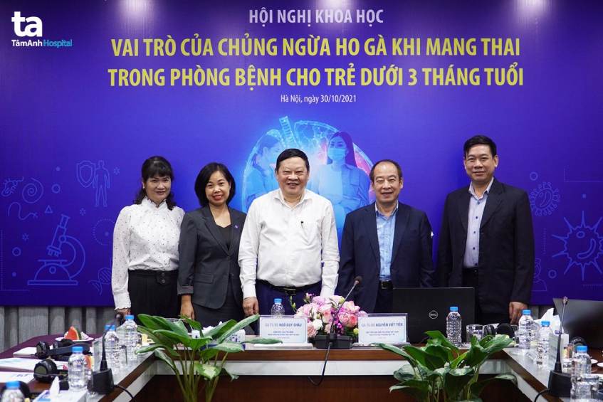 Ban chủ tọa và đại biểu