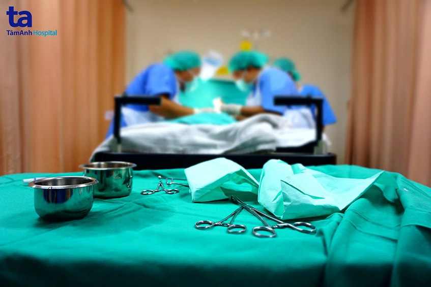 Ca phẫu thuật tại phòng khám