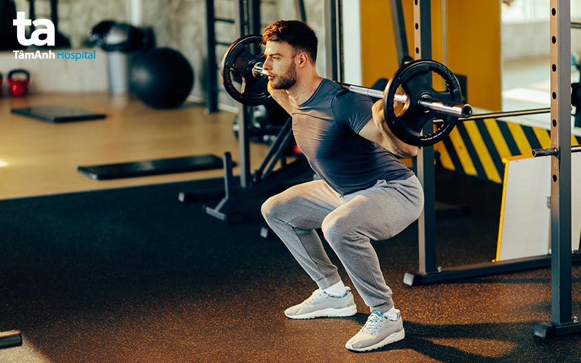 squat cải thiện vòng 3