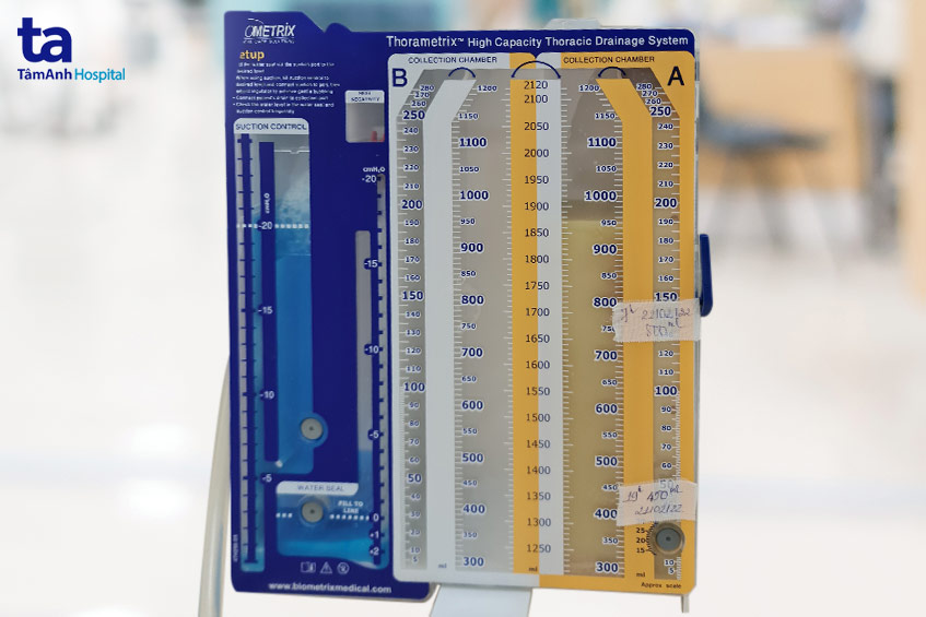 dịch mủ lấy từ cơ thể bệnh nhân