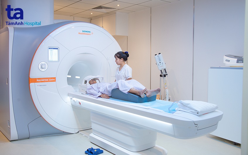 máy chụp cộng hưởng MRI