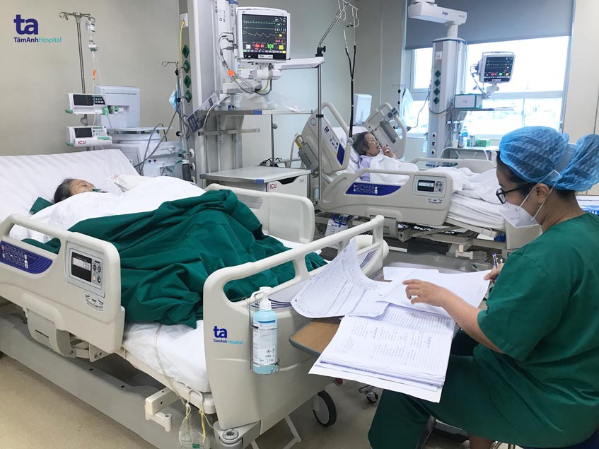 theo dõi bệnh nhân