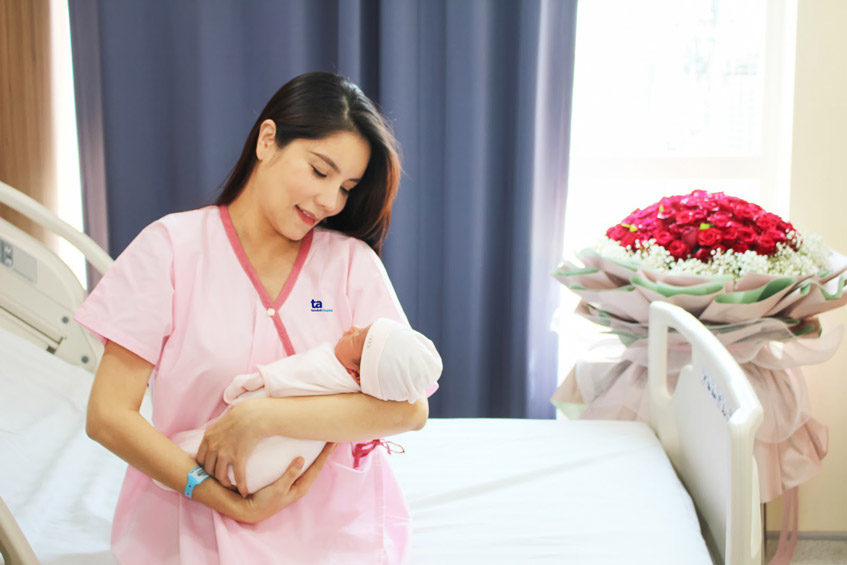 bé nếp nặng 3.4 kg