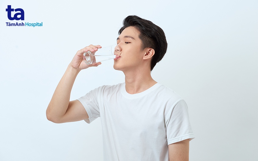 uống nhiều nước cải thiện rối loạn cương
