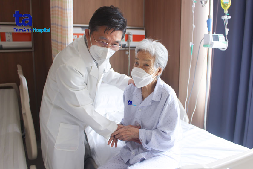 bệnh nhân qua con nguy kịch
