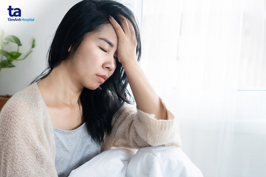hoa mắt chóng mặt là bệnh gì