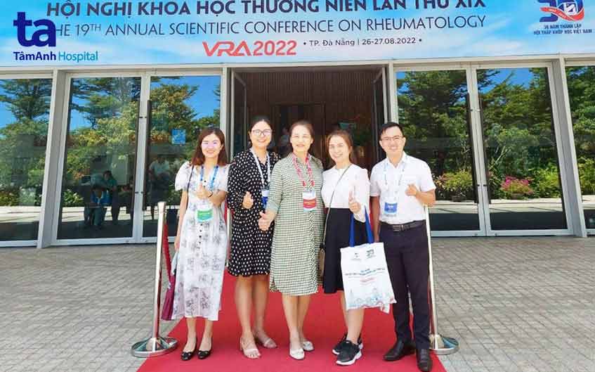 bs tâm anh tại hội nghị
