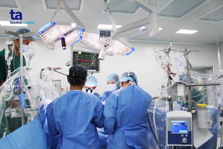 cần phải được phẫu thuật