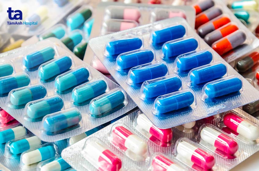 điều trị bằng thuốc