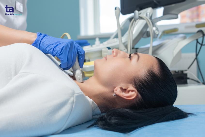 phát hiện bướu cổ khi siêu âm, chụp ct, mri vùng cổ