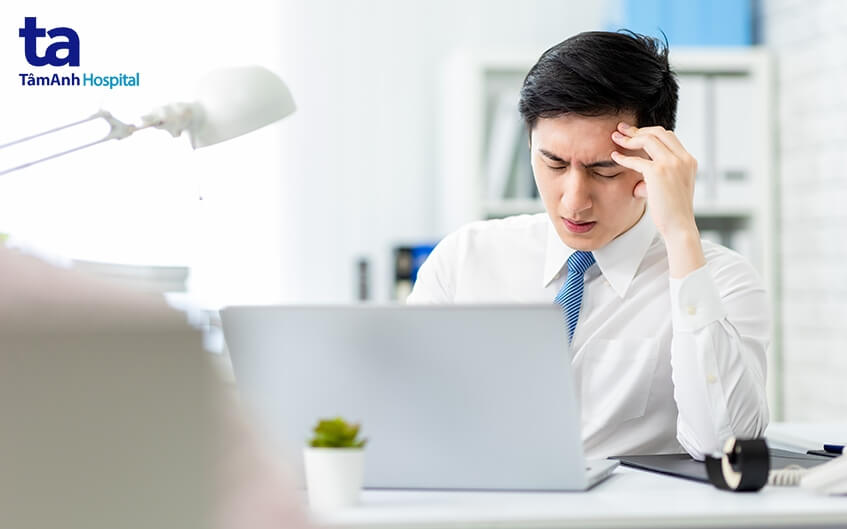 triệu chứng đau đầu buồn nôn