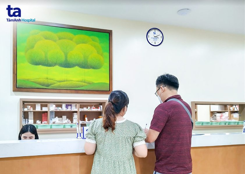 vợ chồng chị T