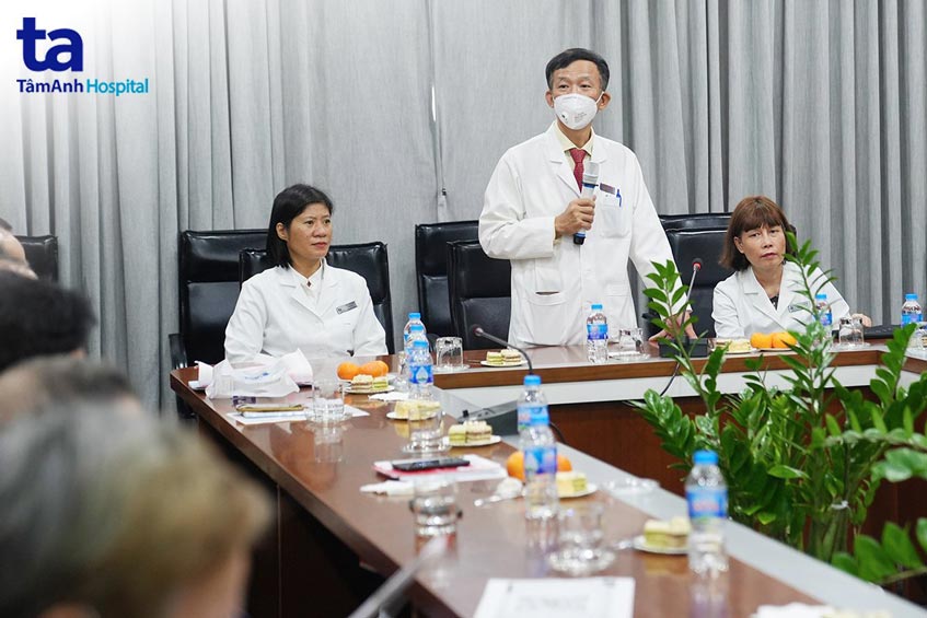 bác sĩ khoa hô hấp