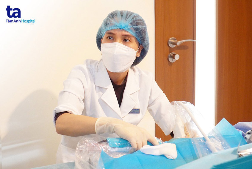 bệnh nhân đặt túi ngực