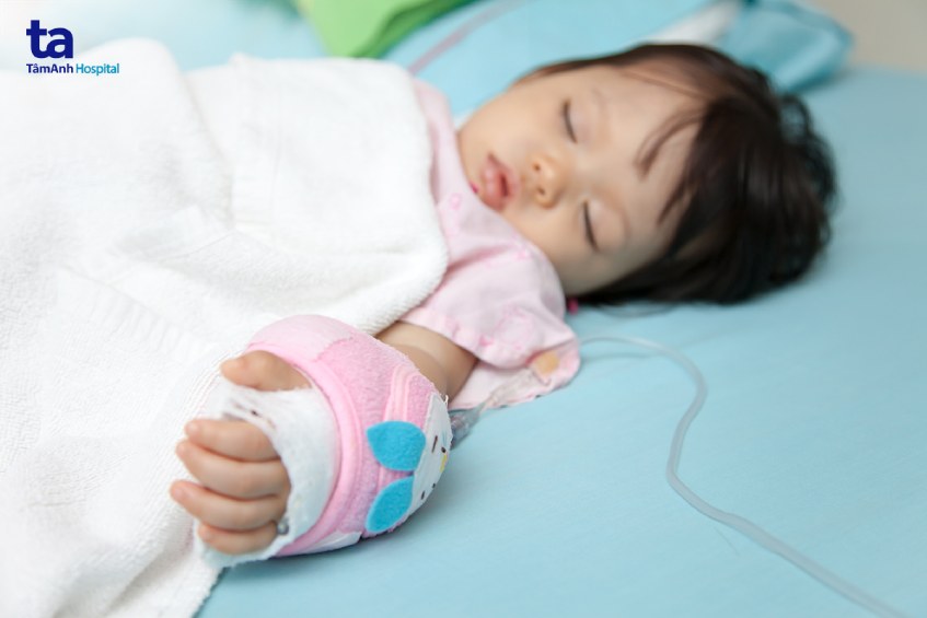 trẻ bị tiêu chảy cần được điều trị sớm