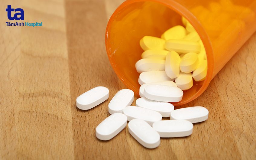 tham khảo ý kiến bác sĩ về một số loại thuốc hạ sốt cho trẻ