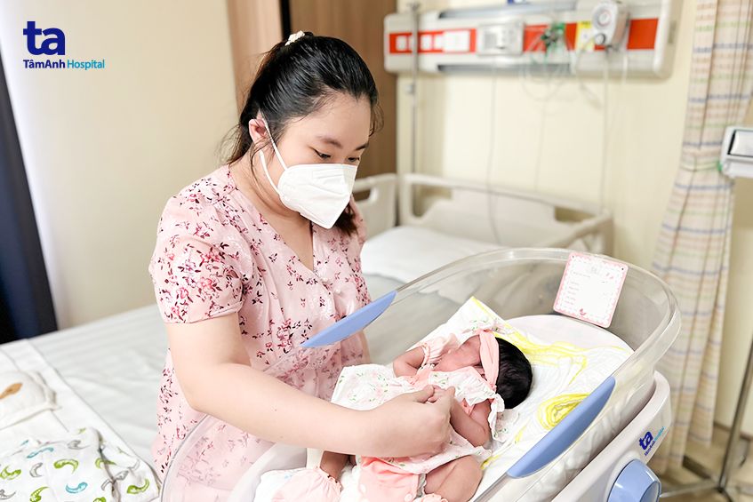 con chị Minh dư sinh năm quý mão nhưng chào đời sớm