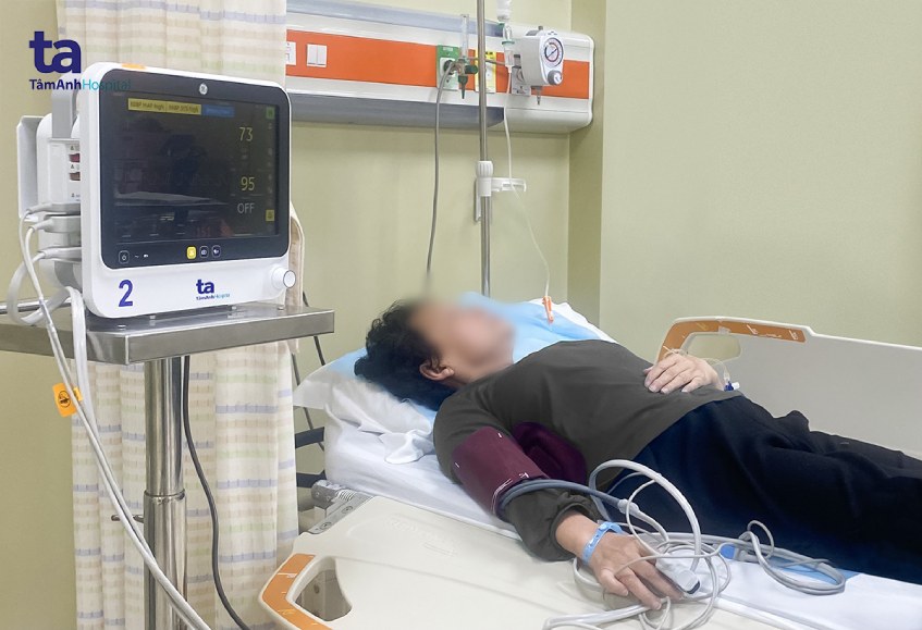 Bà A. bị hạ đường huyết, rơi vào đợt cấp bệnh suy thận mạn
