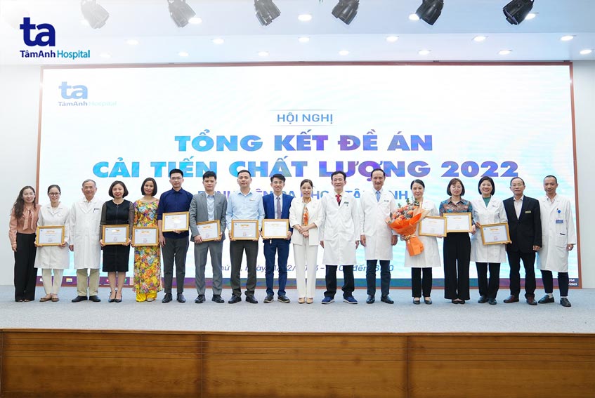 các khoa phòng nhận giải