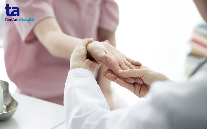 thăm khám sức khỏe xương khớp
