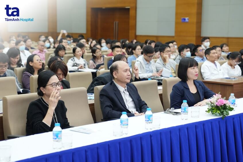 hội trường hội thảo chóng mặt rối loạn tiền đình