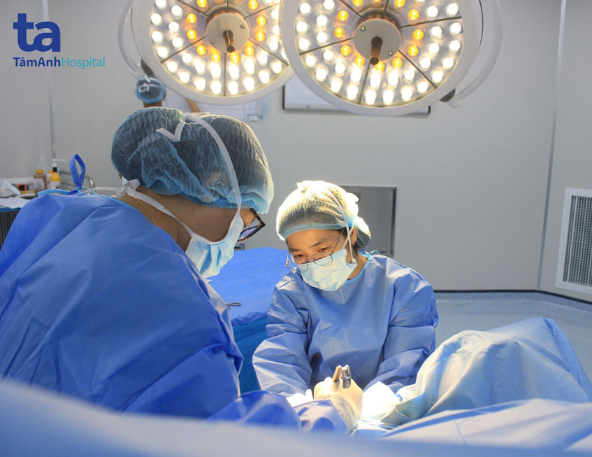 khoét chóp điều trị tiền ung thư