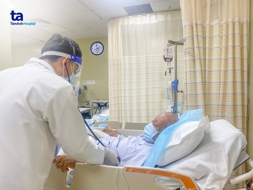 Ông H. nhập viện trong tình trạng đường huyết tăng cao