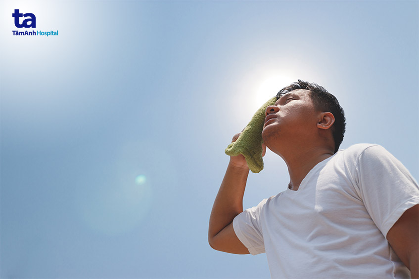 nắng nóng kéo dài